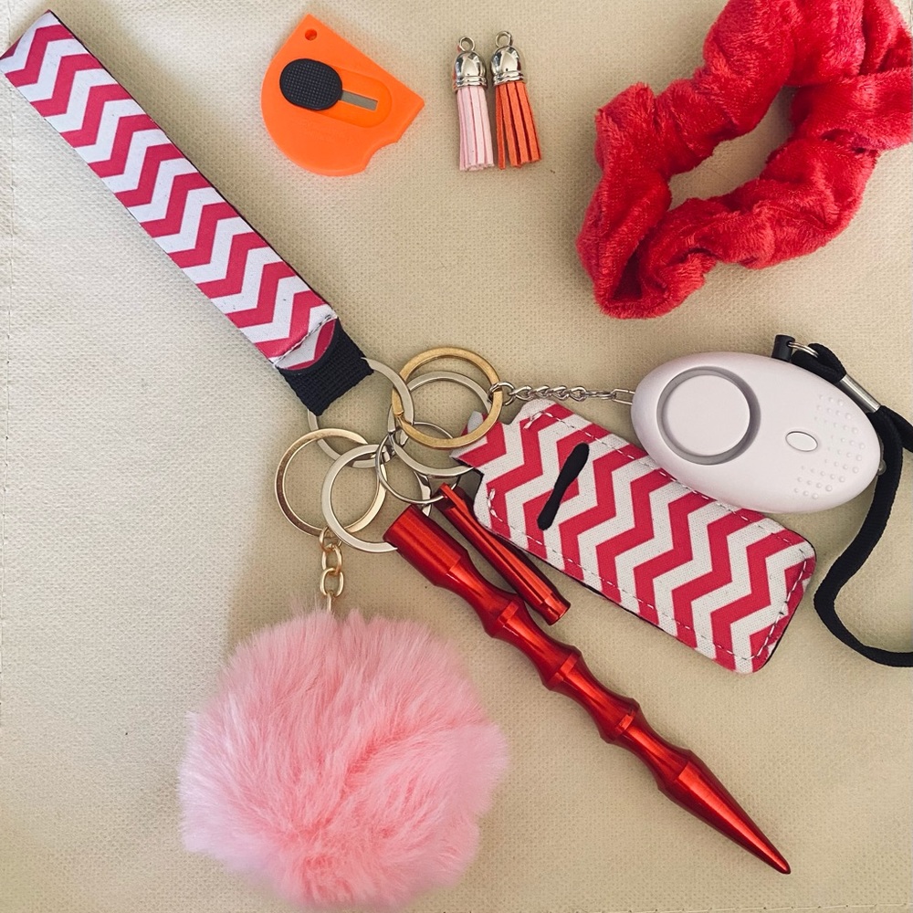 Pink zig zag safety keychain